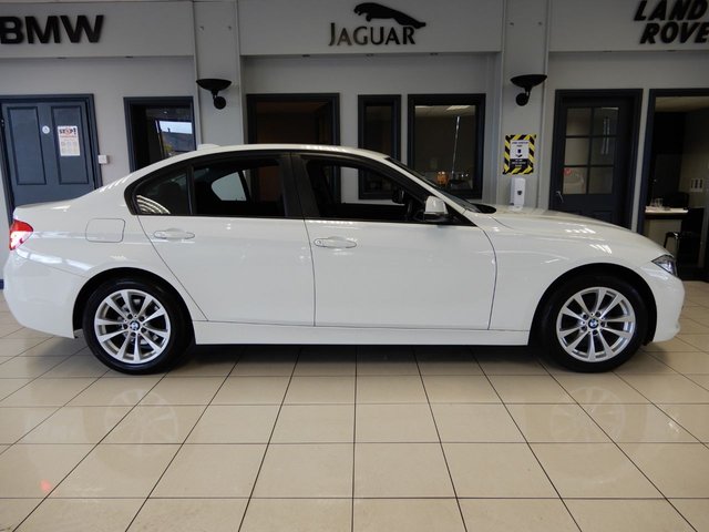 View our BMW 3 SERIES