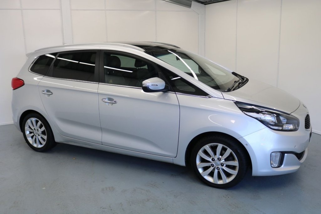 View our KIA CARENS