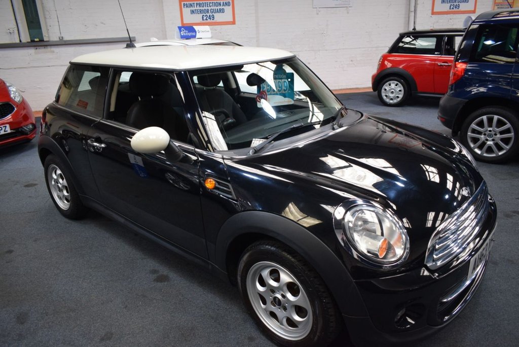 View our MINI HATCH COOPER