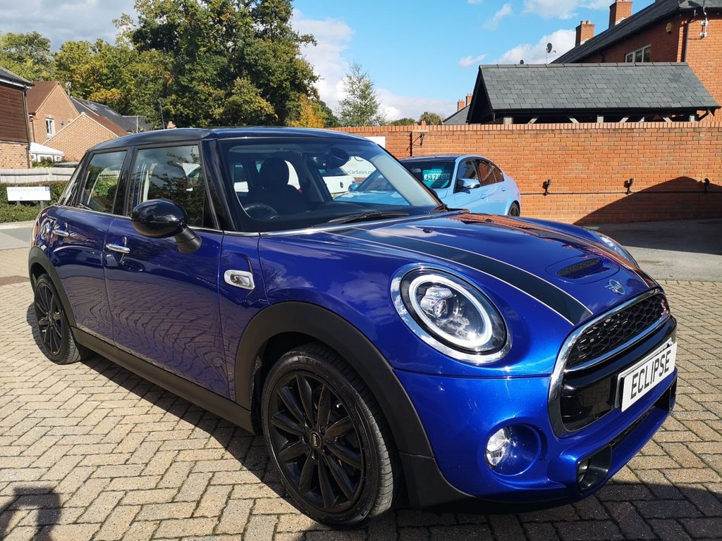 View our MINI HATCH COOPER