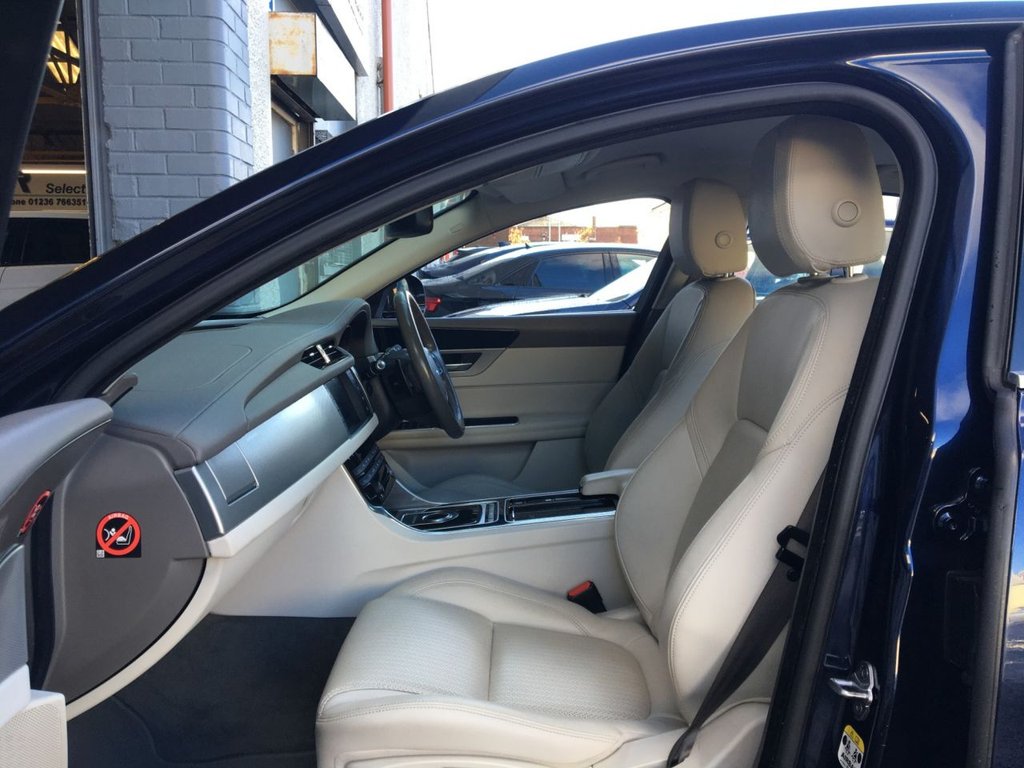 USED 2016 66 JAGUAR XF 2.0 PRESTIGE 4d 177 BHP FINANCE AVAILABLE