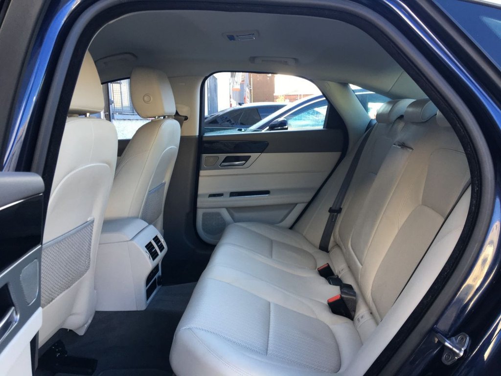USED 2016 66 JAGUAR XF 2.0 PRESTIGE 4d 177 BHP FINANCE AVAILABLE