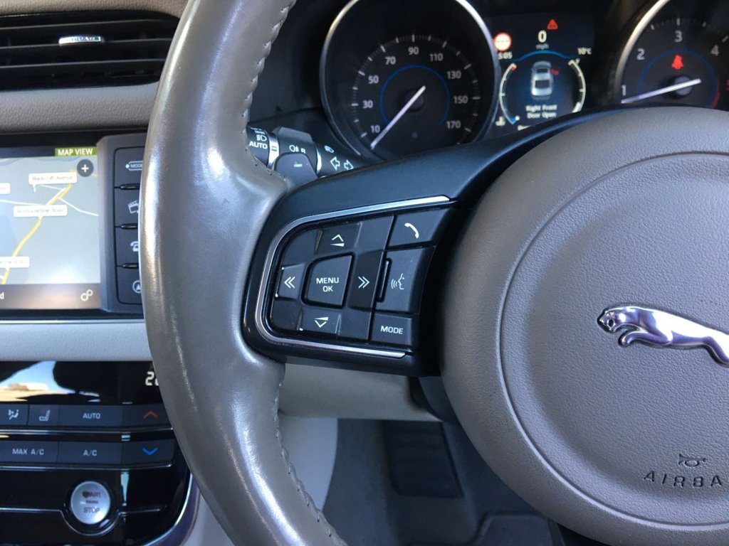 USED 2016 66 JAGUAR XF 2.0 PRESTIGE 4d 177 BHP FINANCE AVAILABLE