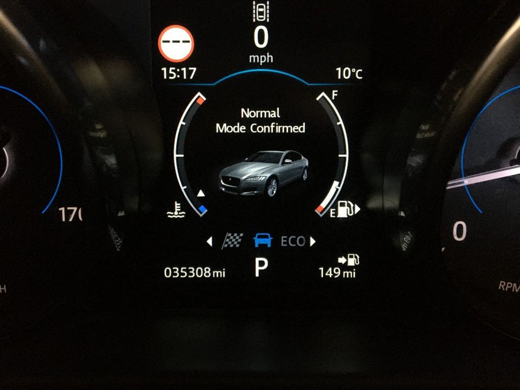 USED 2016 66 JAGUAR XF 2.0 PRESTIGE 4d 177 BHP FINANCE AVAILABLE