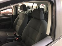 USED 2009 59 VOLKSWAGEN TOURAN 1.9 S TDI 5d 103 BHP * 7 SEATS * ROOF RAILS & BARS * 2 KEYS * FRESH MOT *