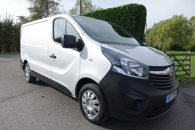 View our VAUXHALL VIVARO