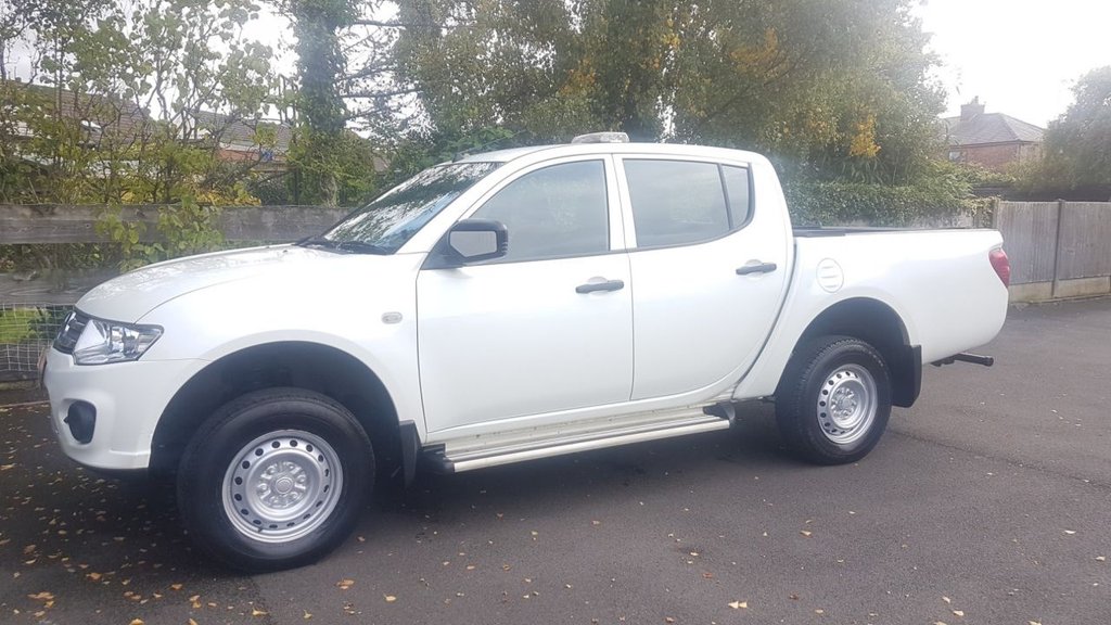 View our MITSUBISHI L200