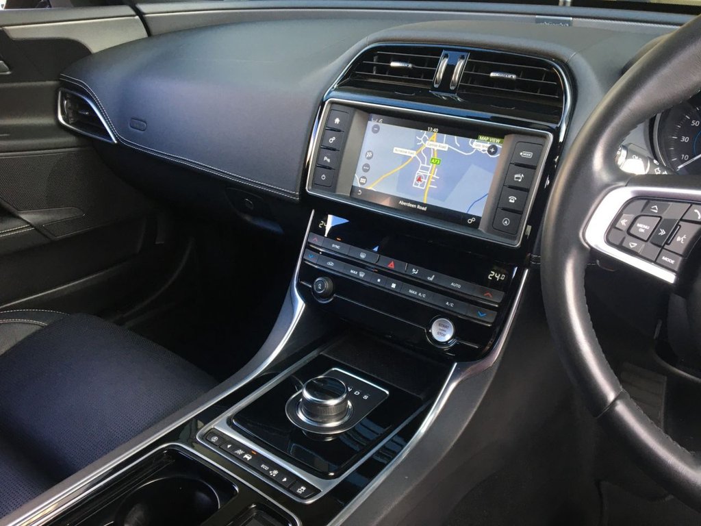 USED 2017 17 JAGUAR XE 2.0 D R-SPORT 4d 178 BHP FINANCE AVAILABLE