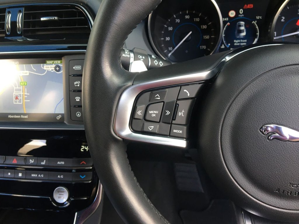 USED 2017 17 JAGUAR XE 2.0 D R-SPORT 4d 178 BHP FINANCE AVAILABLE