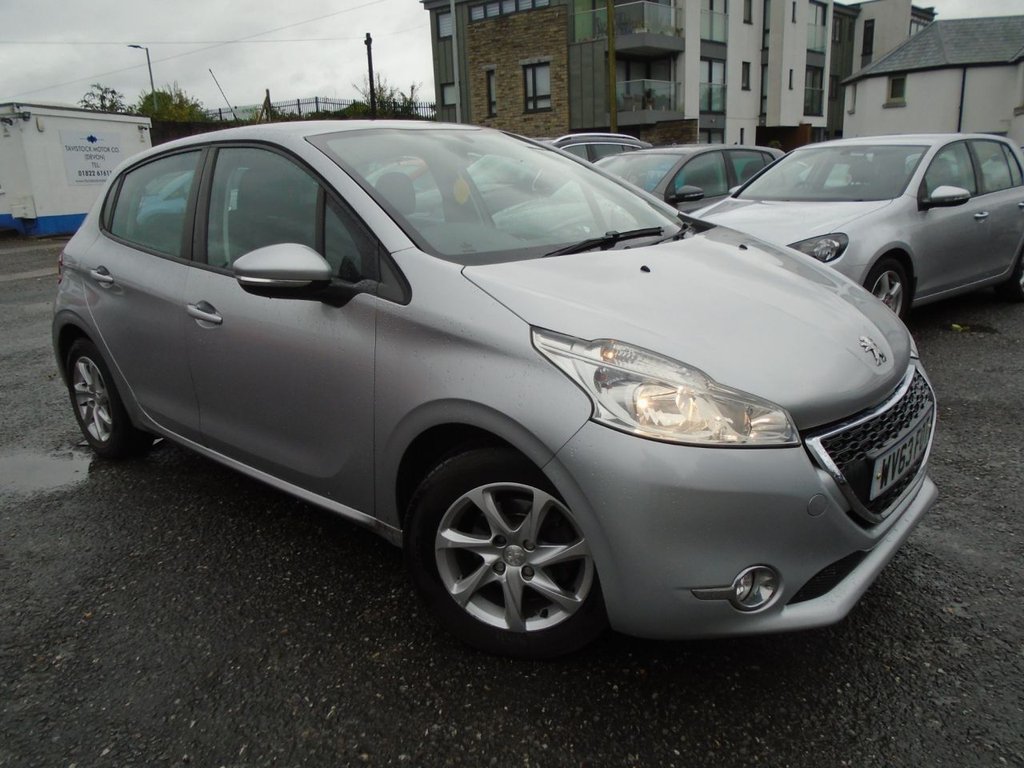 View our PEUGEOT 208