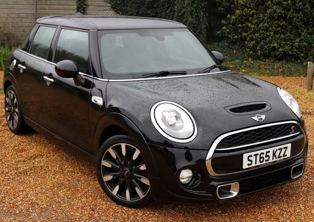 View our MINI HATCH COOPER