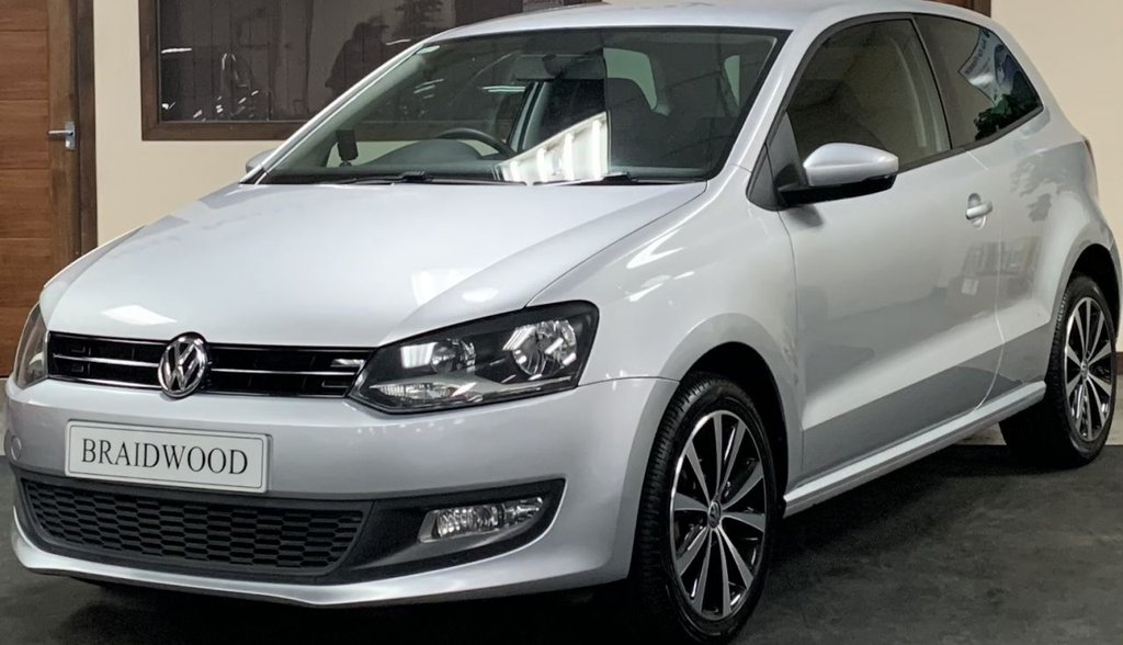 View our VOLKSWAGEN POLO