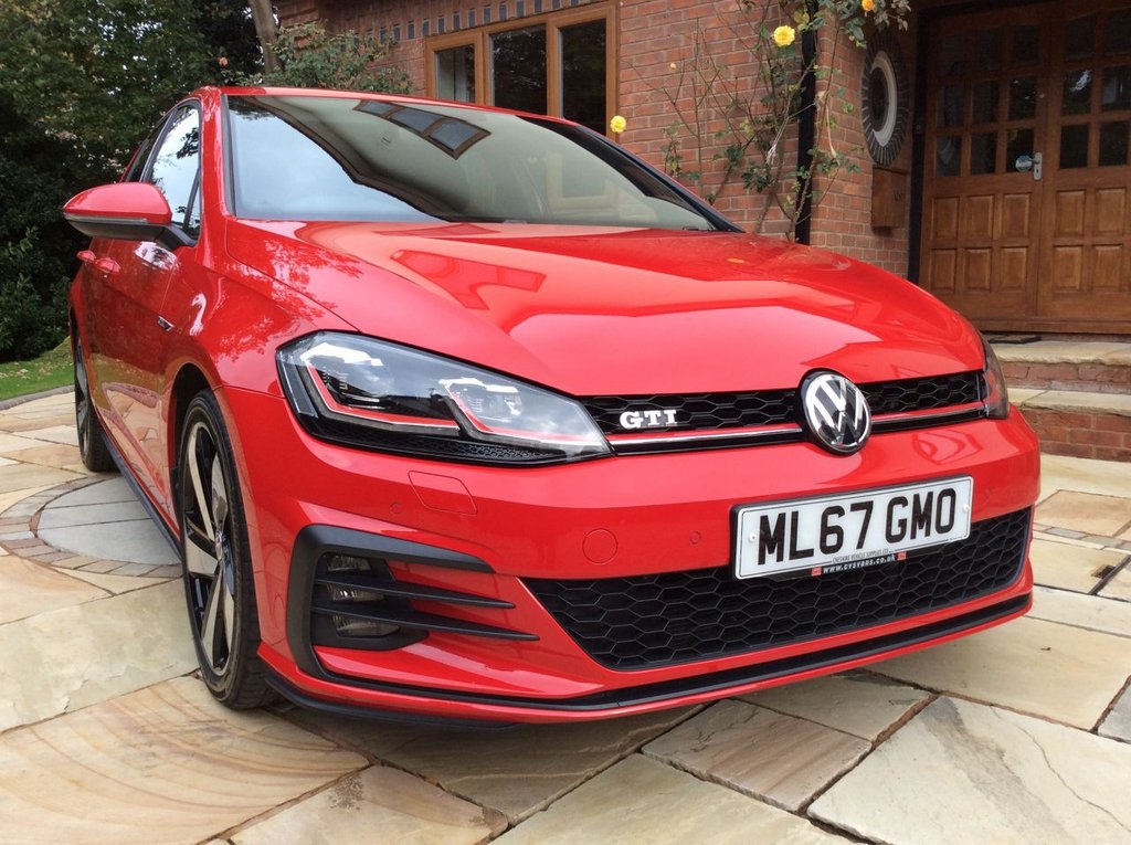 View our VOLKSWAGEN GOLF