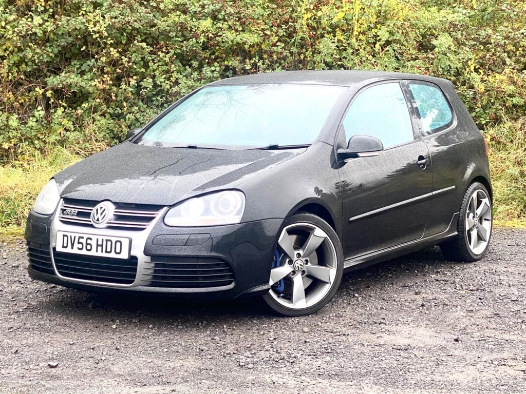 View our VOLKSWAGEN GOLF