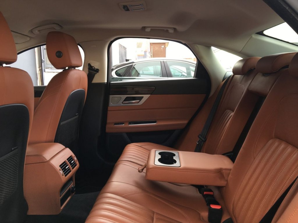 USED 2016 66 JAGUAR XF 2.0 PORTFOLIO 4d 177 BHP FINANCE AVAILABLE