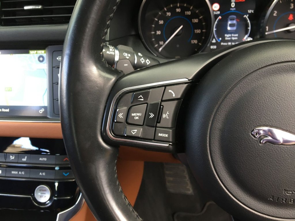 USED 2016 66 JAGUAR XF 2.0 PORTFOLIO 4d 177 BHP FINANCE AVAILABLE