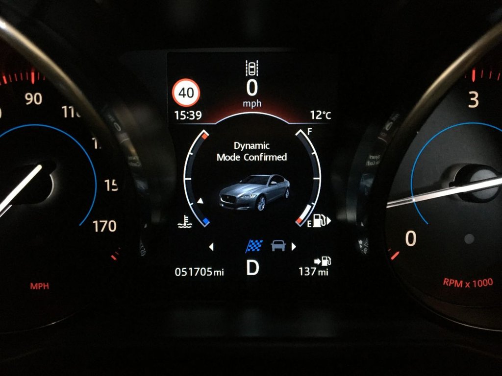 USED 2016 66 JAGUAR XF 2.0 PORTFOLIO 4d 177 BHP FINANCE AVAILABLE