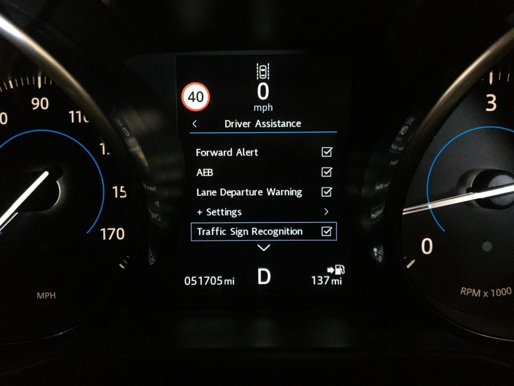 USED 2016 66 JAGUAR XF 2.0 PORTFOLIO 4d 177 BHP FINANCE AVAILABLE