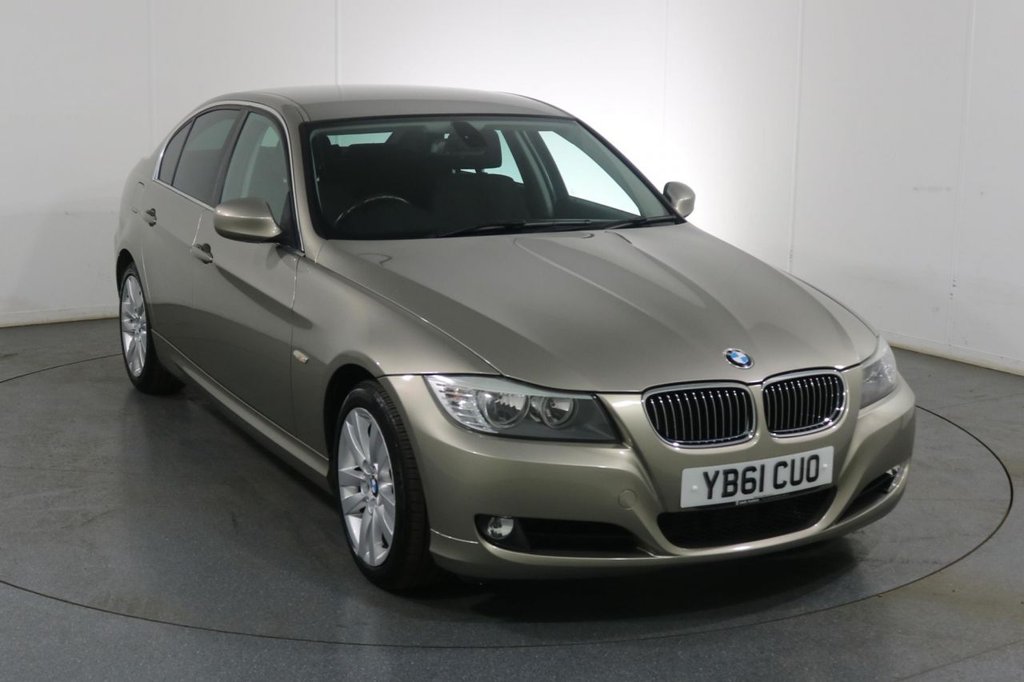 View our BMW 3 SERIES