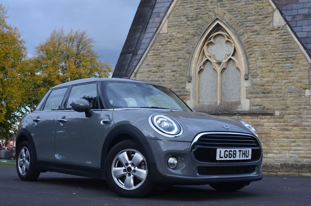 View our MINI HATCH COOPER
