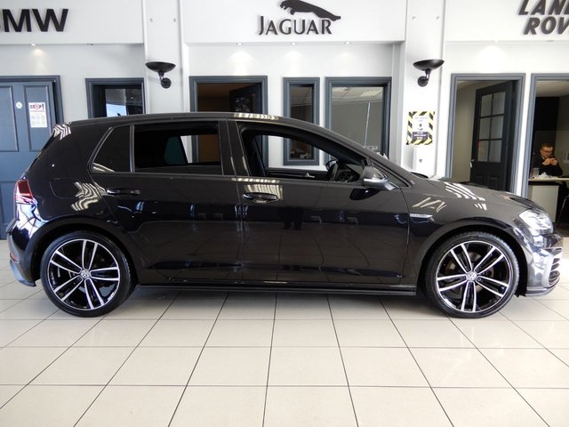 View our VOLKSWAGEN GOLF