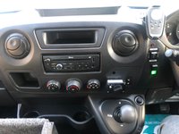 USED 2014 64 RENAULT MASTER WAV MINIBUS MH35 DCI 125 (Q/S6) QUICKSHIFT / AUTOMATIC H/R 