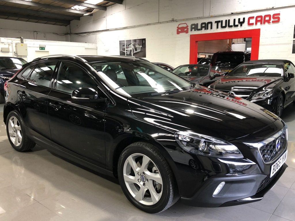 View our VOLVO V40