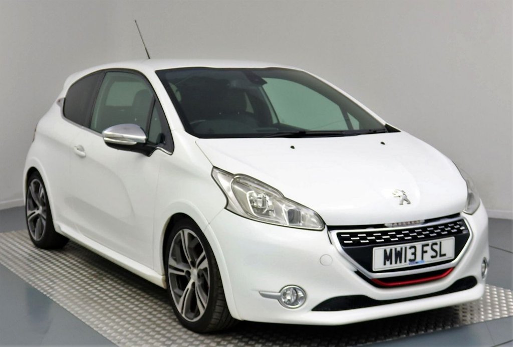 View our PEUGEOT 208