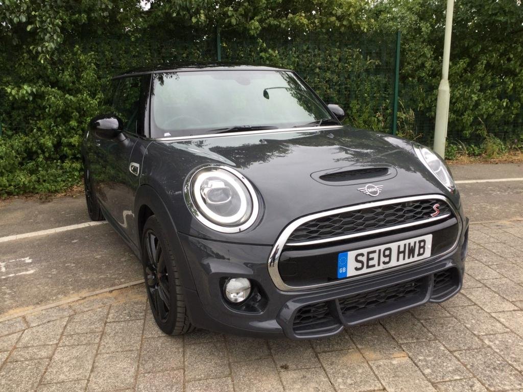 View our MINI HATCH COOPER