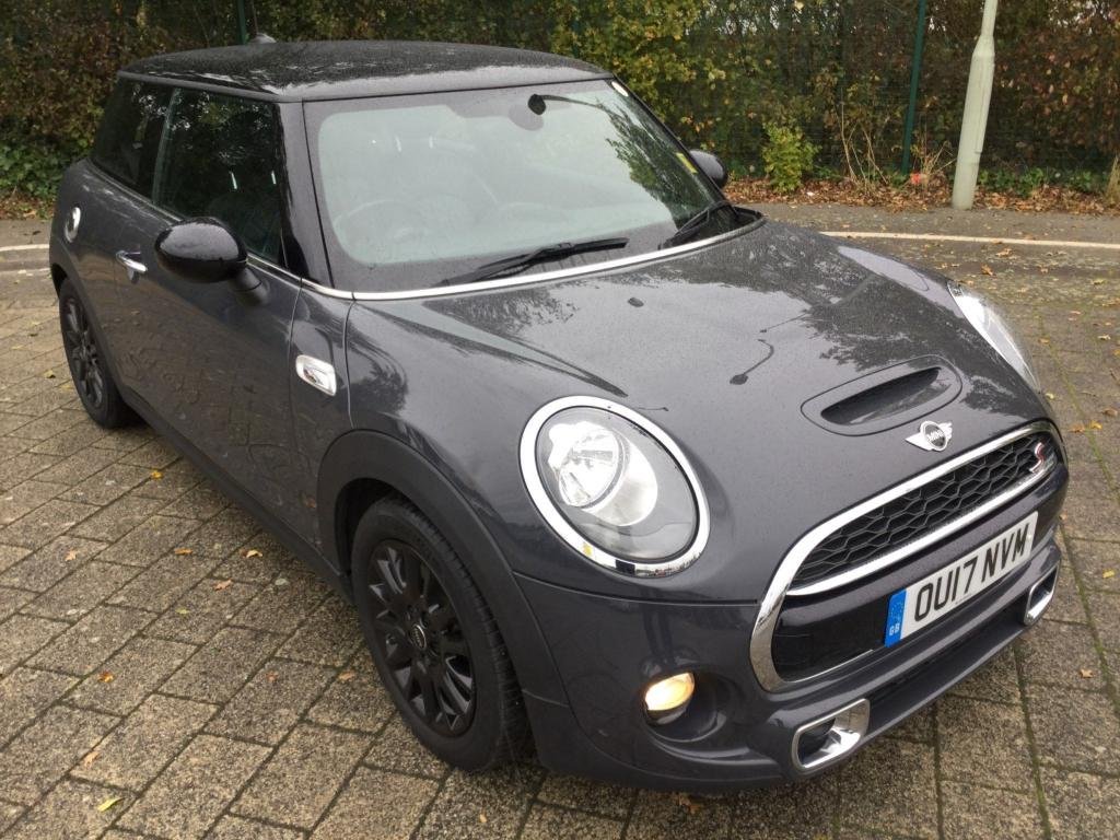 View our MINI HATCH COOPER