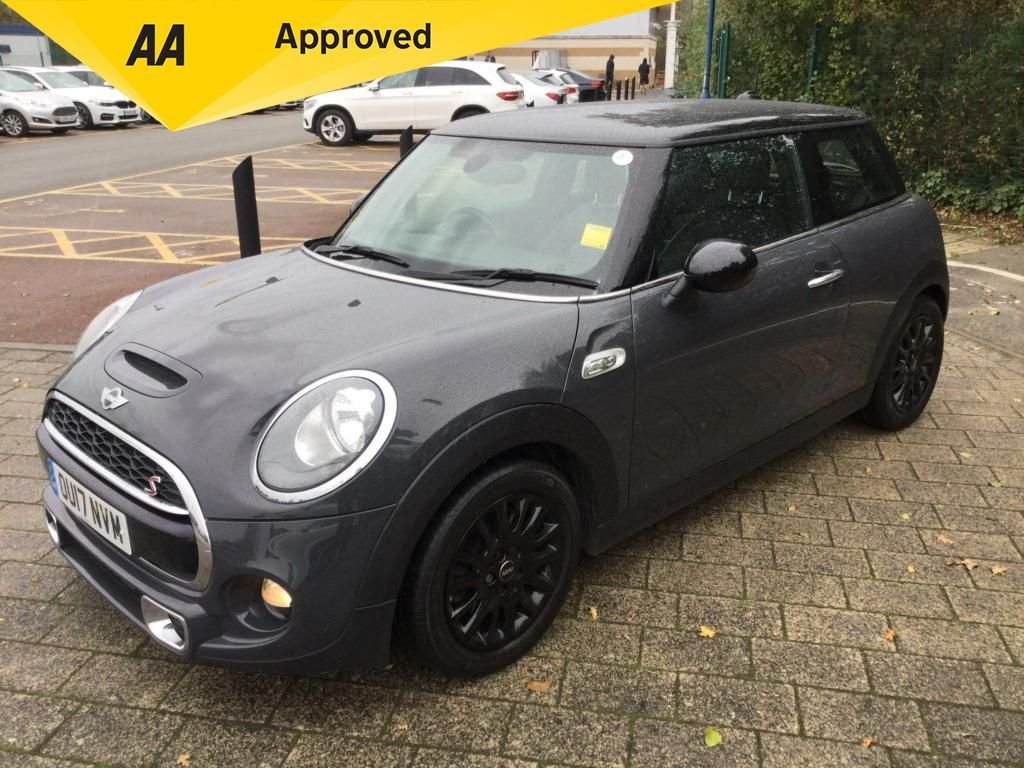 View our MINI HATCH COOPER
