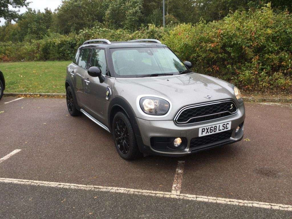 View our MINI COUNTRYMAN