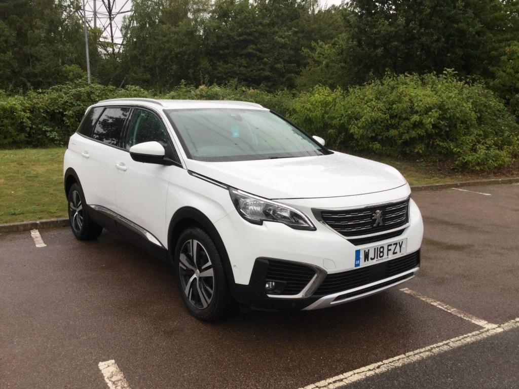 View our PEUGEOT 5008