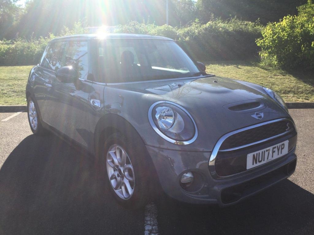 View our MINI HATCH COOPER