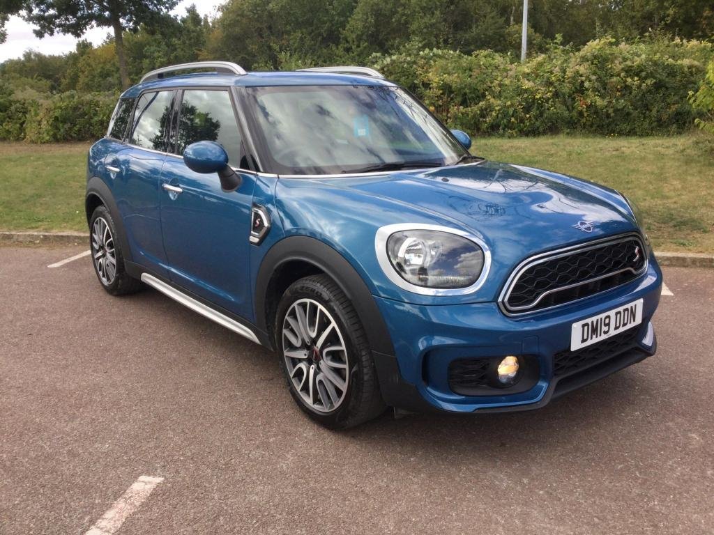 View our MINI COUNTRYMAN