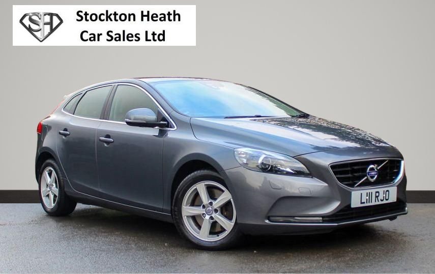 View our VOLVO V40
