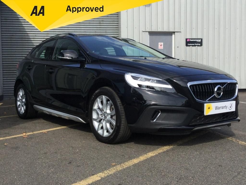 View our VOLVO V40