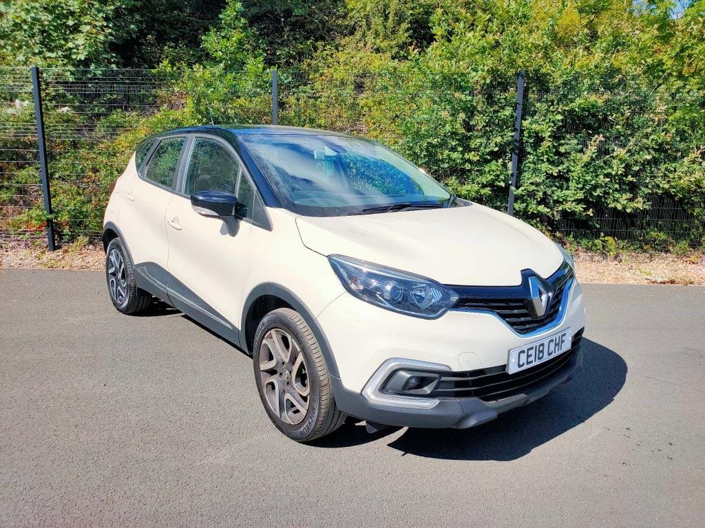 View our RENAULT CAPTUR