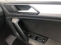 USED 2017 17 VOLKSWAGEN TIGUAN 2.0 SE TDI BLUEMOTION TECHNOLOGY 4MOTION DSG 5d 188 BHP AUTOMATIC, 4 WHEEL DRIVE, FULL VW HISTORY