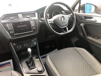 USED 2017 17 VOLKSWAGEN TIGUAN 2.0 SE TDI BLUEMOTION TECHNOLOGY 4MOTION DSG 5d 188 BHP AUTOMATIC, 4 WHEEL DRIVE, FULL VW HISTORY