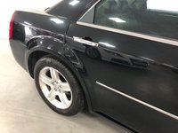 USED 2010 60 CHRYSLER 300C 3.0 CRD SR 4d 215 BHP * NAV * CLIMATE CONTROL * 7 SERVICES * LEATHER TRIM *