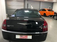 USED 2010 60 CHRYSLER 300C 3.0 CRD SR 4d 215 BHP * NAV * CLIMATE CONTROL * 7 SERVICES * LEATHER TRIM *