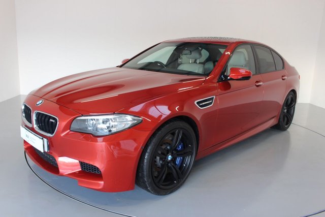 2016 16 BMW M5 4.4 M5 4d-2 OWNER CAR-SUNROOF-HEAD UP DISPLAY,-HEATED SILVERSTONE MERINO LEATHER-ADAPTIVE LED HEADLIGHTS-360 CAMERA-REVERSE CAMERA-HEATED STEERING WHEEL-20