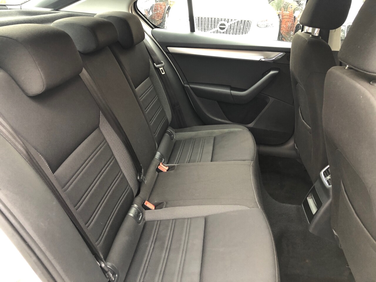 skoda octavia isofix front seat