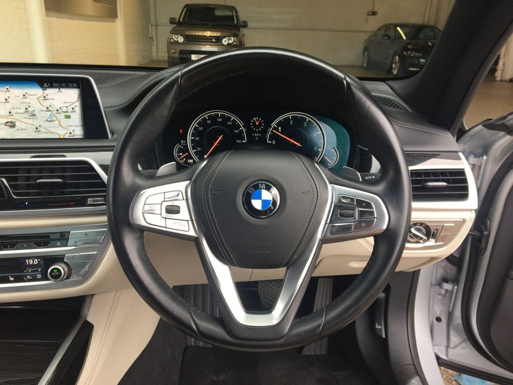 USED 2017 17 BMW 7 SERIES 3.0 730D M SPORT 4d 261 BHP FINANCE AVAILABLE