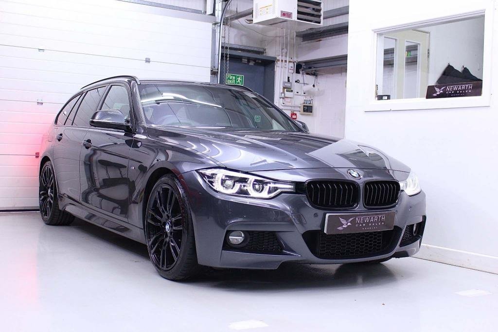 View our BMW 3 SERIES