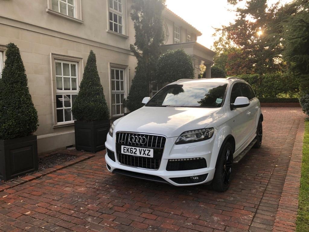 View our AUDI Q7
