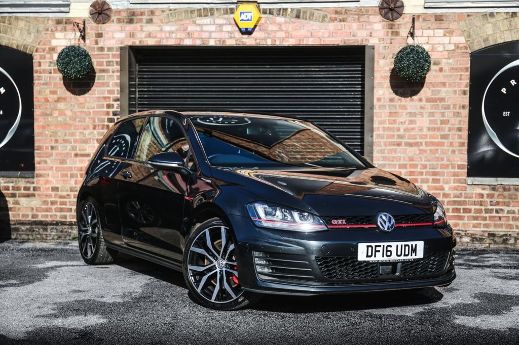 View our VOLKSWAGEN GOLF