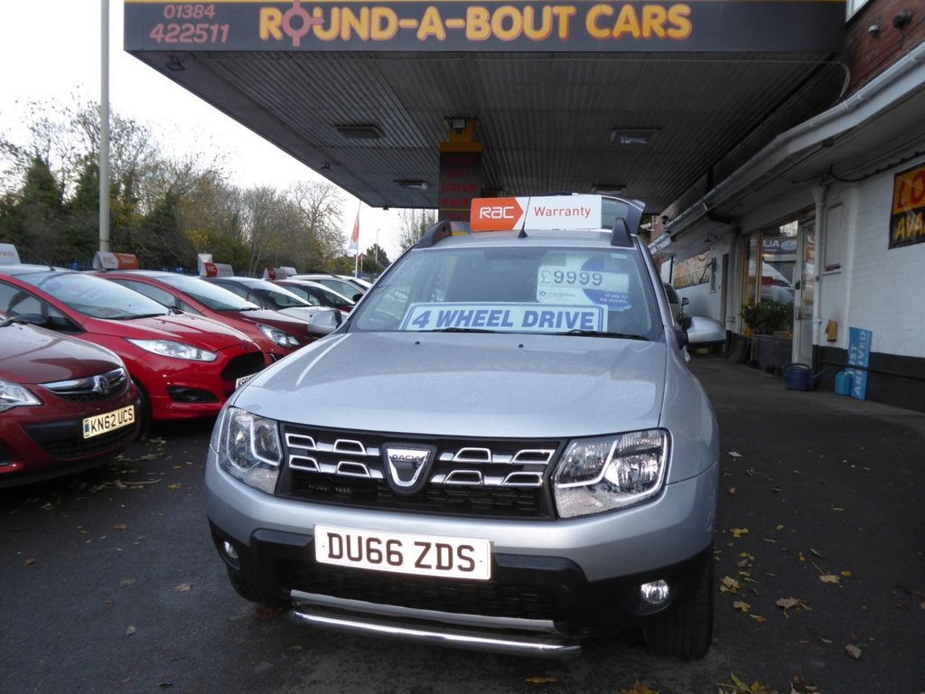 View our DACIA DUSTER