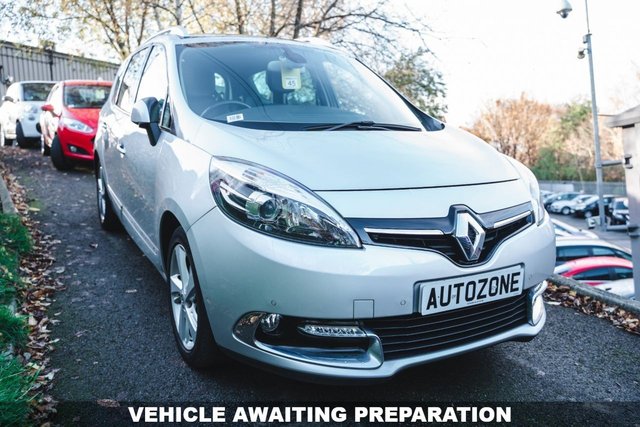 View our RENAULT GRAND SCENIC